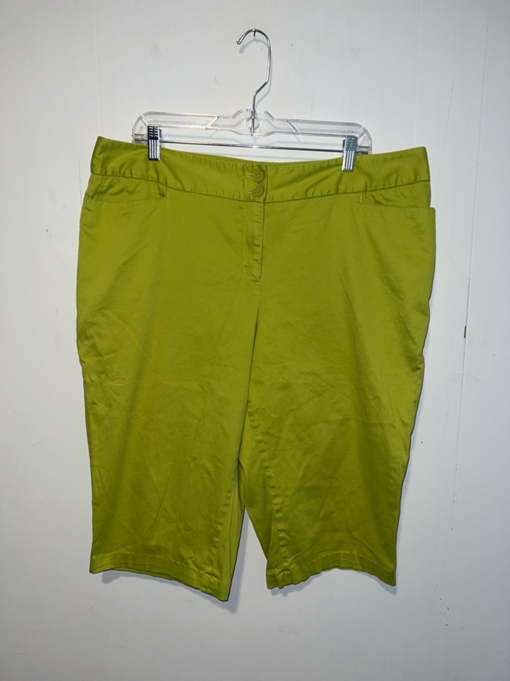Lane Bryant Women’s Stretch Bermuda Shorts in Lime Green Size 18 0414269